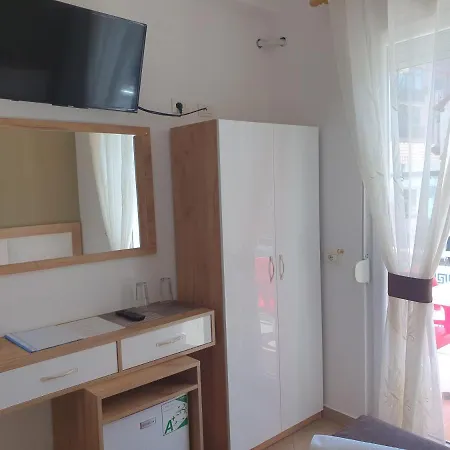 Brian Hotel