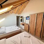 Brian ホテル 4*
