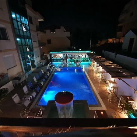 Brian 4* Velipojë