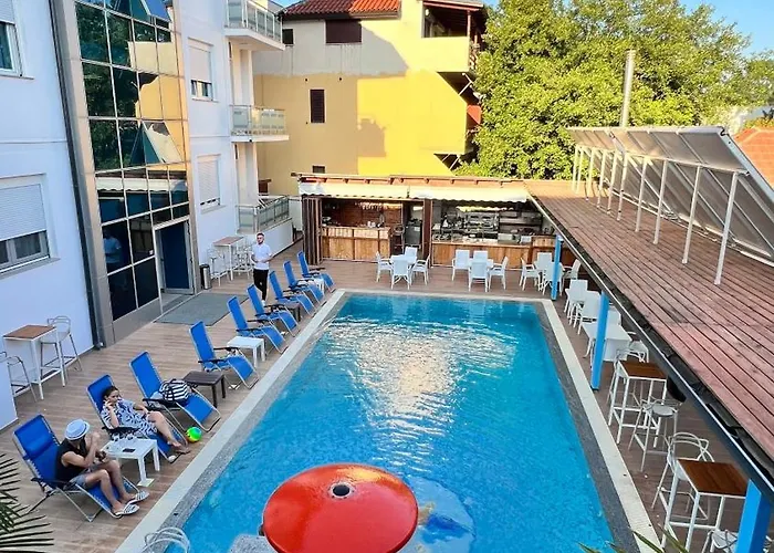 Brian 호텔 Velipojë